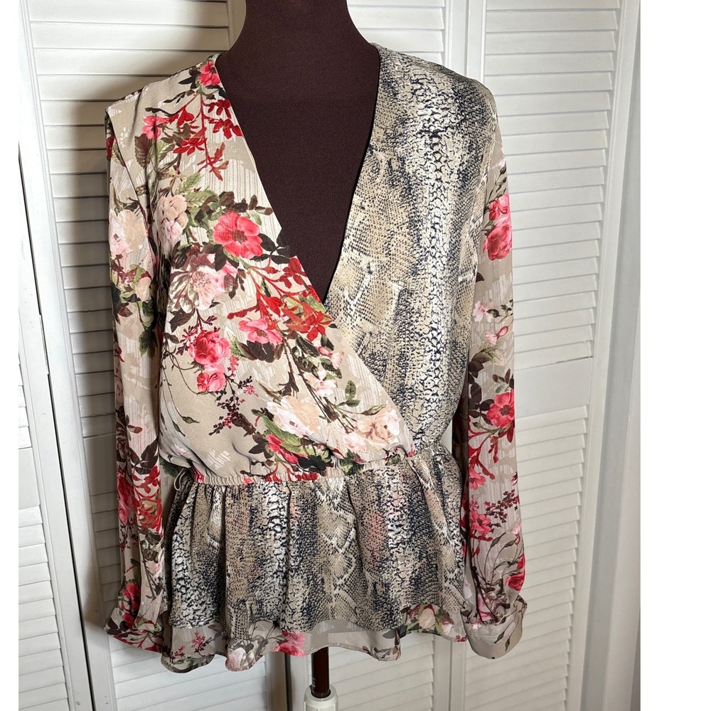 INC International Concepts Floral Snakeskin Peplum Wrap Top XL Long Sleeve Red